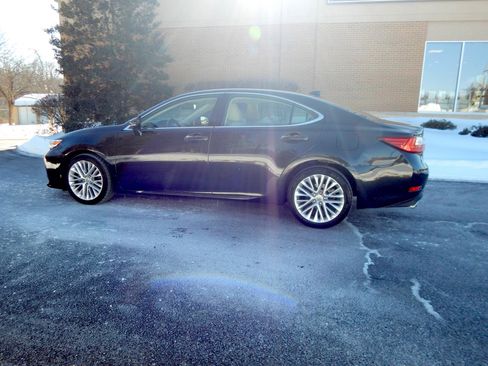 Used 2016 Lexus ES 350 SEDAN 4-DR image 3
