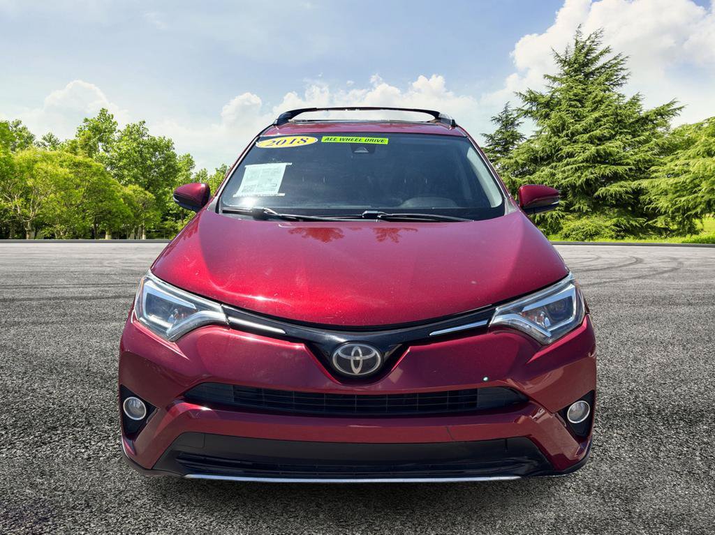 Used 2018 Toyota RAV4 Limited AWD/4WD image 2