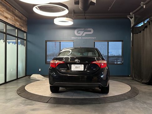 Used 2017 Toyota Corolla LE image 4