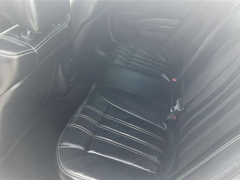 Used 2016 Chrysler 300 S RWD image 15
