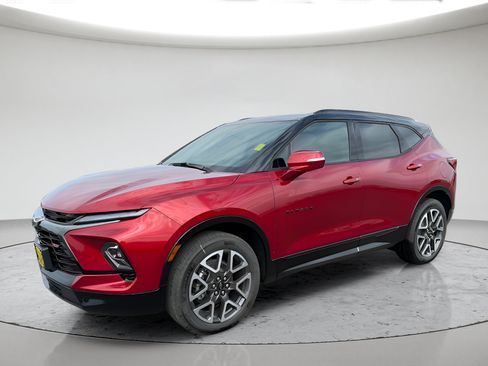 New 2026 Chevrolet Blazer RS w/ LPO, Floor Liner Package AWD/4WD image 1