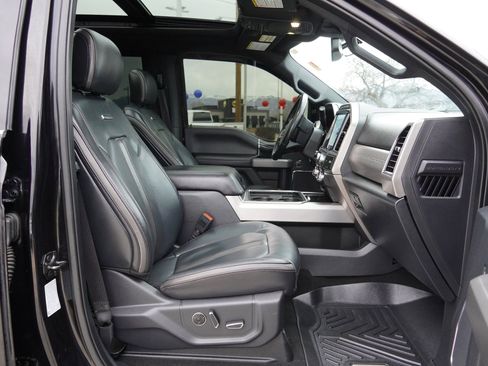 Used 2022 Ford F350 Platinum image 27