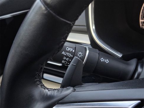 Used 2023 Acura MDX SH-AWD w/ Technology Package image 36