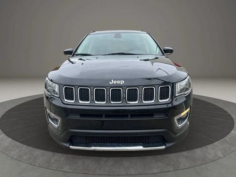Used 2018 Jeep Compass Limited w/ Safe & Security Group AWD/4WD image 2