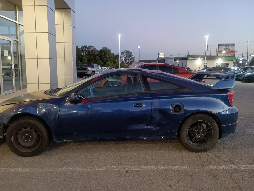Used 2004 Toyota Celica GT FWD image 3