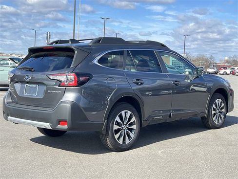 Certified 2025 Subaru Outback Limited image 44