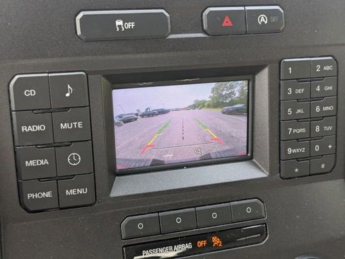 Used 2017 Ford F150 XLT w/ Trailer Tow Package RWD image 12