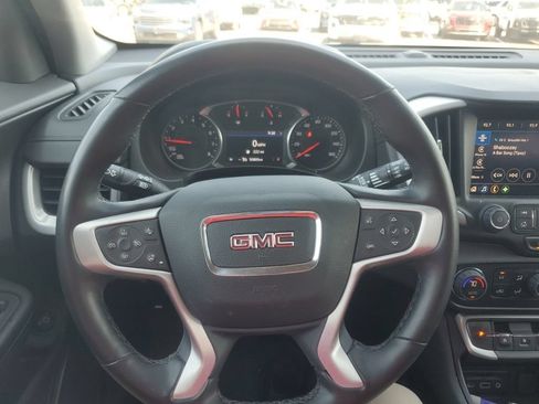 Used 2024 GMC Terrain SLT AWD/4WD image 22