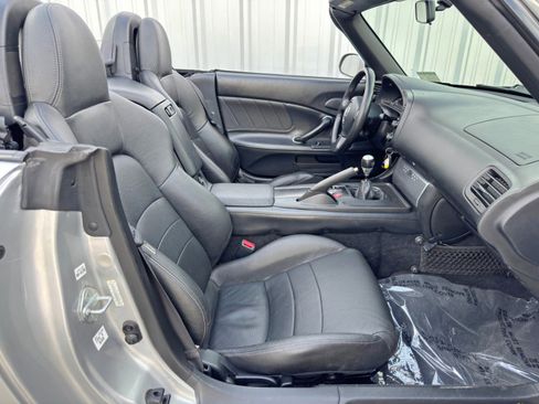 Used 2006 Honda S2000 image 13