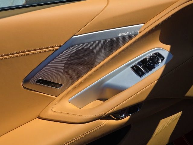 Used 2025 Chevrolet Corvette Stingray Premium Cpe w/ Z51 Performance Package RWD image 14