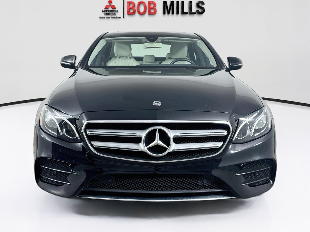 Used 2020 Mercedes-Benz E 350 4MATIC Sedan image 2