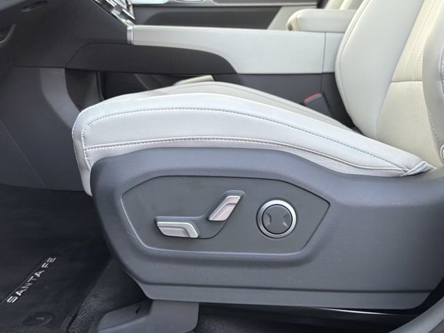 Used 2025 Hyundai Santa Fe SEL FWD image 24