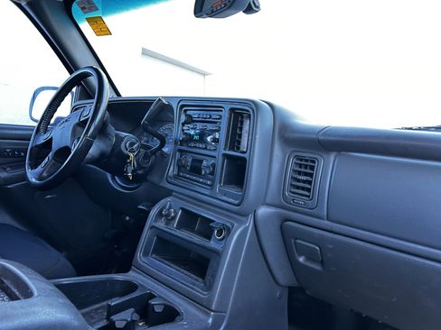 Used 2006 GMC Sierra 1500 SLT w/ Onstar Plus Package image 14