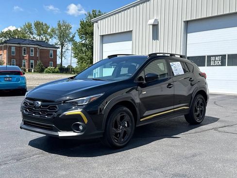 Used 2025 Subaru Crosstrek 2.5i Sport AWD/4WD image 3