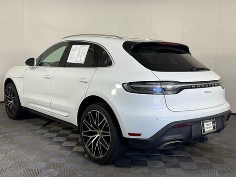 Used 2024 Porsche Macan Base image 6