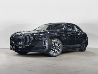 Used 2026 BMW 750e xDrive AWD/4WD video 1