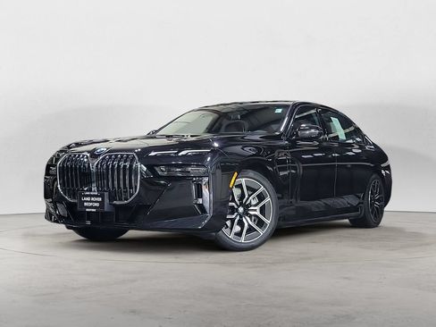 Used 2026 BMW 750e xDrive AWD/4WD image 1