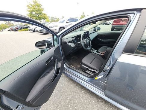 Used 2023 Toyota Corolla LE FWD image 19