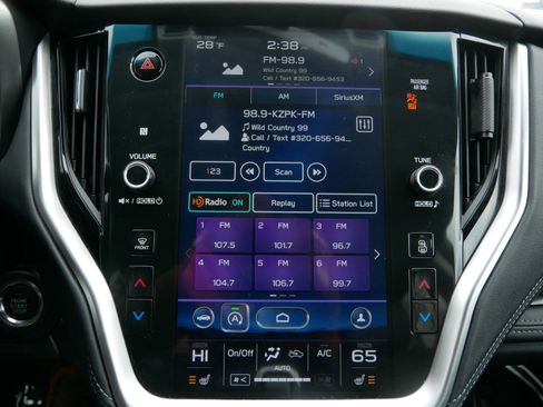 Used 2021 Subaru Outback Limited image 22