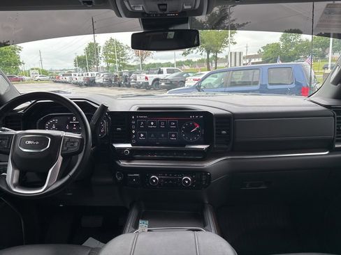 Used 2025 GMC Sierra 2500 SLT w/ SLT Convenience Package AWD/4WD image 2