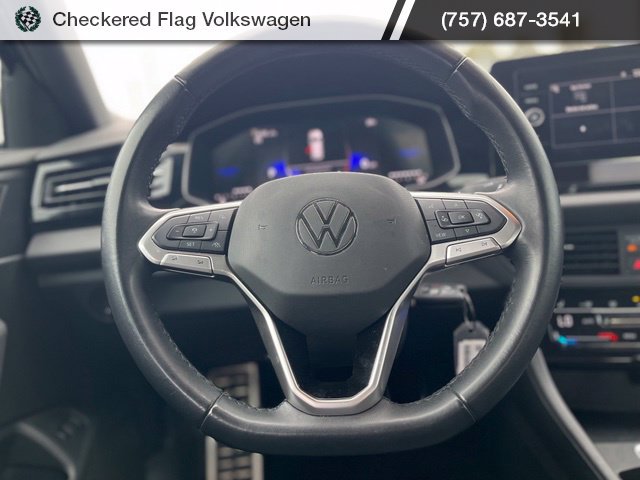 Used 2025 Volkswagen Jetta Sport FWD image 33