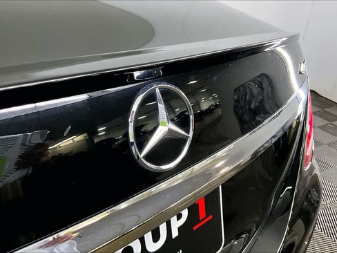 Certified 2018 Mercedes-Benz E 300 4MATIC image 30