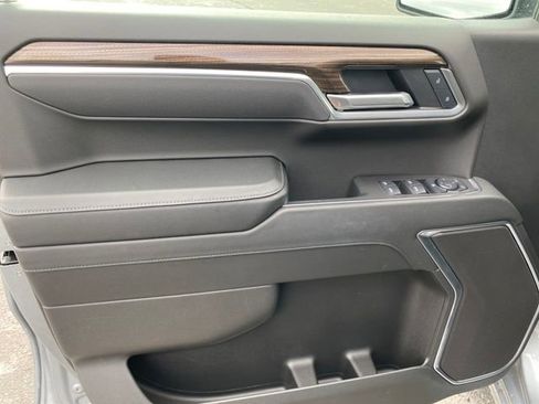 Certified 2025 Chevrolet Silverado 1500 LT image 18