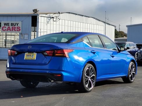 New 2025 Nissan Altima 2.5 SR image 5