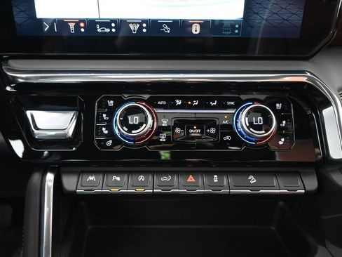 Used 2025 GMC Sierra 1500 Denali Ultimate AWD/4WD image 30