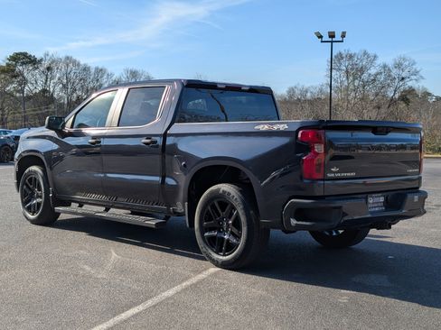 Used 2022 Chevrolet Silverado 1500 Custom image 7