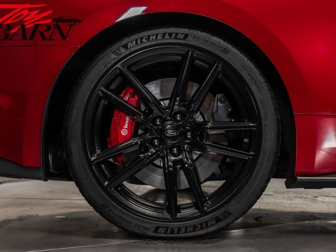 Used 2021 Ford Mustang Shelby GT500 w/ Technology Package image 17