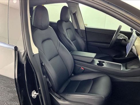 Used 2021 Tesla Model Y Long Range image 8