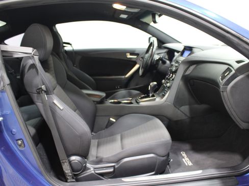 Used 2015 Hyundai Genesis 3.8 image 21