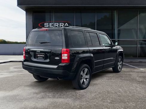 Used 2017 Jeep Patriot High Altitude AWD/4WD image 5