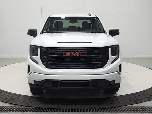 Used 2024 GMC Sierra 1500 Elevation AWD/4WD image 3