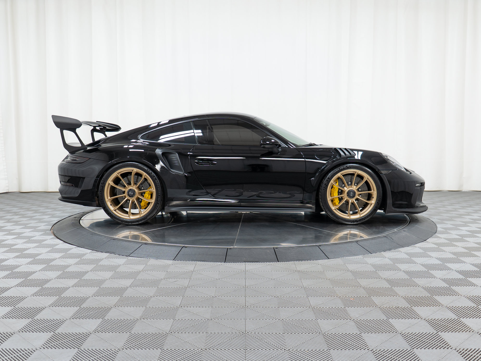 Certified 2019 Porsche 911 GT3 RS RWD image 8