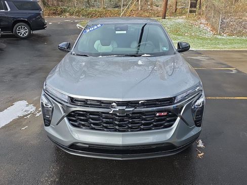 New 2025 Chevrolet Trax RS w/ Driver Confidence Package image 3