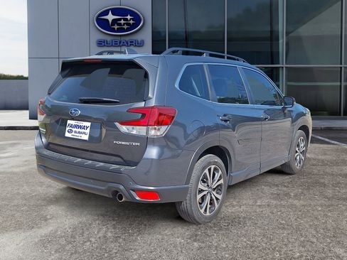 Used 2023 Subaru Forester Limited AWD/4WD image 6