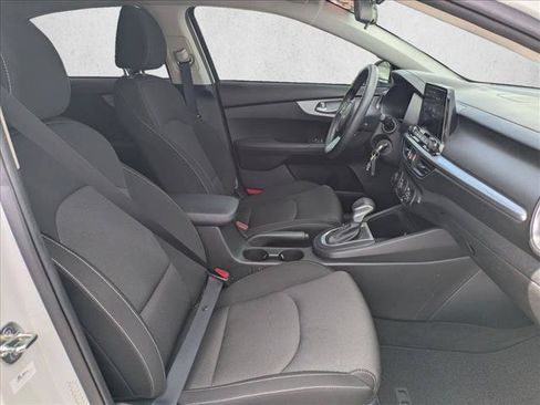 Used 2023 Kia Forte LXS FWD image 19