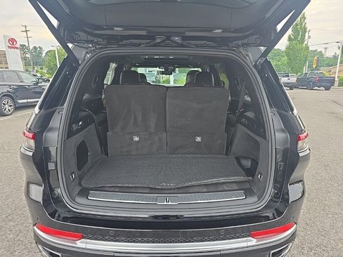 Used 2021 Jeep Grand Cherokee L Summit image 6