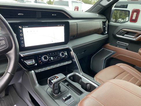 Used 2024 GMC Sierra 1500 Denali Ultimate image 26