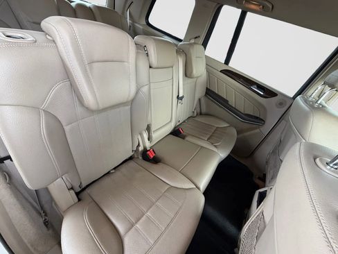 Used 2014 Mercedes-Benz GL 450 4MATIC image 9