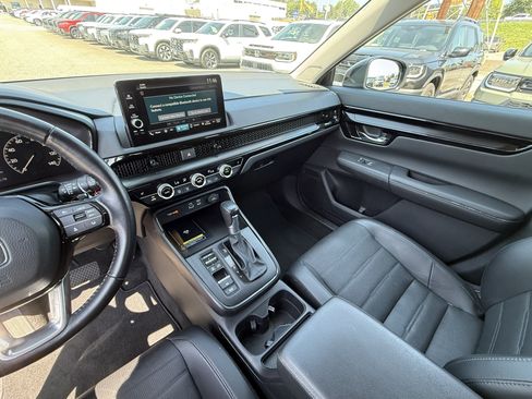Used 2025 Honda CR-V EX-L image 26