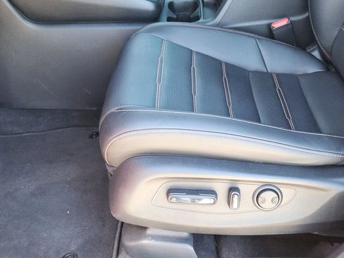 Used 2025 Honda CR-V Sport-L image 8