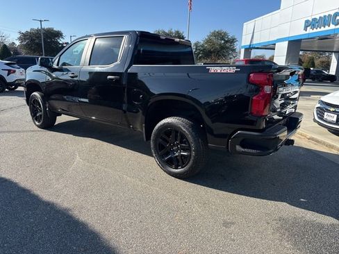 Used 2023 Chevrolet Silverado 1500 Custom Trail Boss w/ LPO, Dark Essentials Package image 3