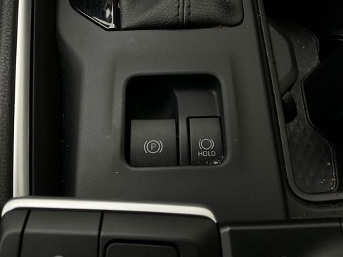 Used 2025 Toyota Grand Highlander FWD image 25