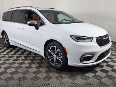 New 2026 Chrysler Pacifica Pinnacle