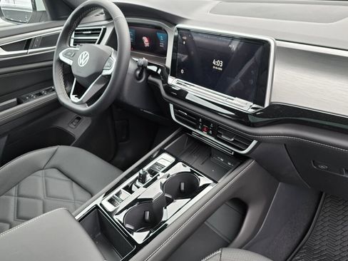 New 2026 Volkswagen Atlas Cross Sport SE AWD/4WD image 40