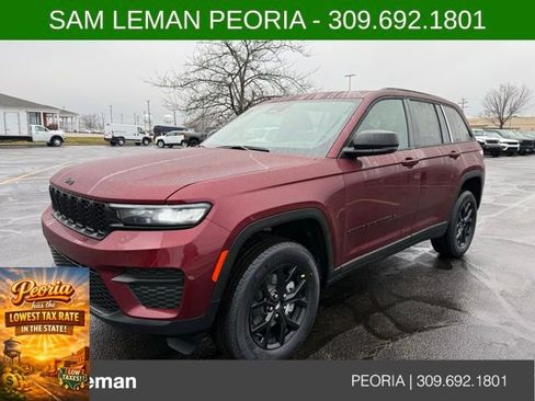 New 2025 Jeep Grand Cherokee Laredo image 1