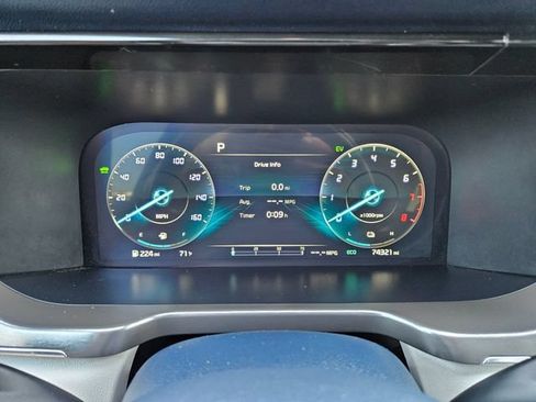 Used 2022 Kia Sorento SX Prestige w/ Panoramic Sunroof Package AWD/4WD image 25
